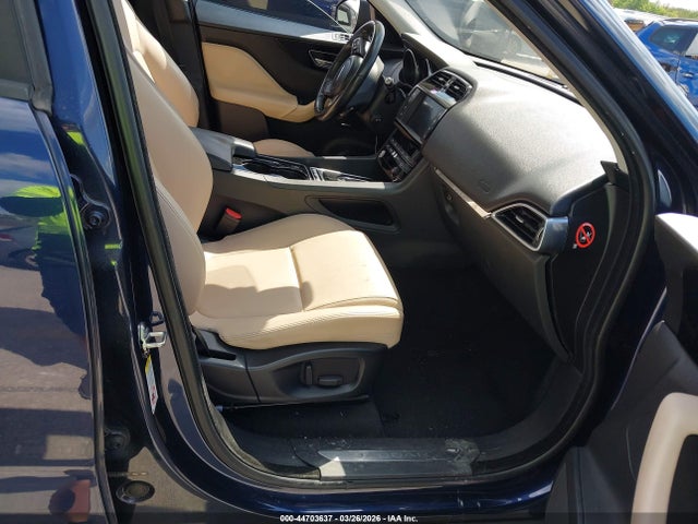 44703637 :رقم المزاد ، SADCJ2BV0HA886149 vin ، 2017 Jaguar F-pace 35t Premium مزاد بيع
