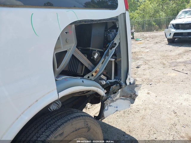 Aukcja sprzedaży 2015 Chevrolet Express 3500 Ls, vin: 1GAZGZFF6F1155165, numer aukcji: 44703643