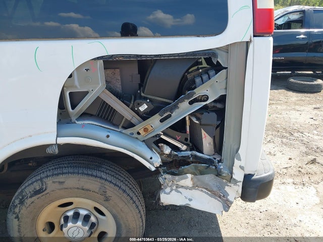 Aukcja sprzedaży 2015 Chevrolet Express 3500 Ls, vin: 1GAZGZFF6F1155165, numer aukcji: 44703643