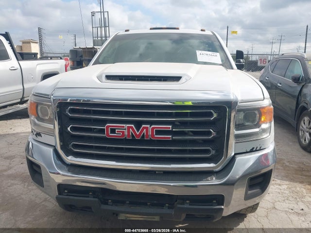 44703668 :رقم المزاد ، 1GD42TCY3KF119736 vin ، 2019 Gmc Sierra 3500hd Chassis مزاد بيع