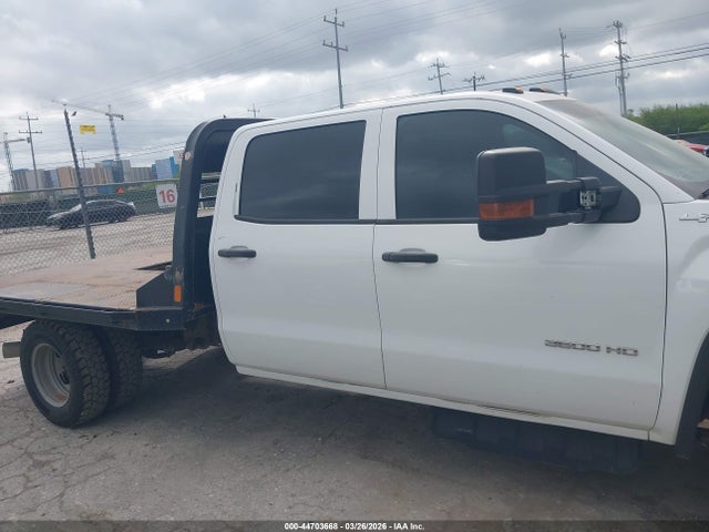 44703668 :رقم المزاد ، 1GD42TCY3KF119736 vin ، 2019 Gmc Sierra 3500hd Chassis مزاد بيع