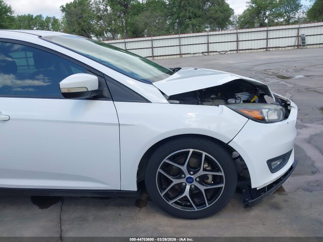Продаж на аукціоні авто 2017 Ford Focus Sel, vin: 1FADP3M21HL332572, номер лоту: 44703690