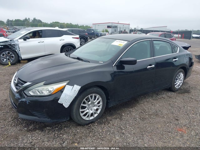 2017 Nissan Altima 2.5 S მანქანა იყიდება აუქციონზე, vin: 1N4AL3AP4HN349370, აუქციონის ნომერი: 44703691