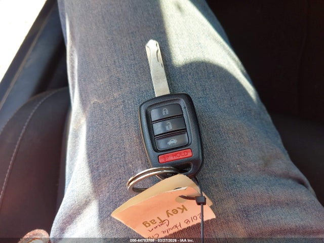 44703708 :رقم المزاد ، 2HGFC2F59JH560615 vin ، 2018 Honda Civic Lx مزاد بيع