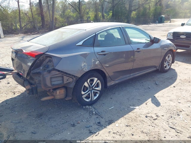 44703708 :رقم المزاد ، 2HGFC2F59JH560615 vin ، 2018 Honda Civic Lx مزاد بيع