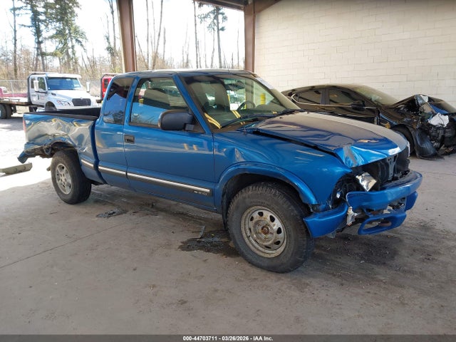 2001 CHEVROLET S-10 1GCDT19WX18167071