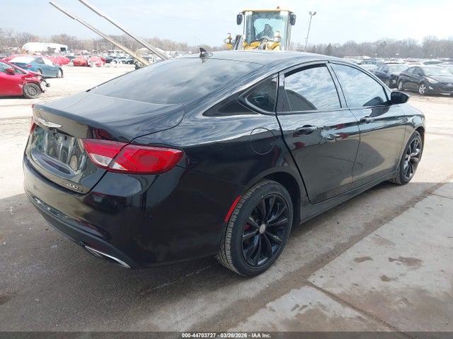 2015 Chrysler 200 S მანქანა იყიდება აუქციონზე, vin: 1C3CCCDG6FN664851, აუქციონის ნომერი: 44703727