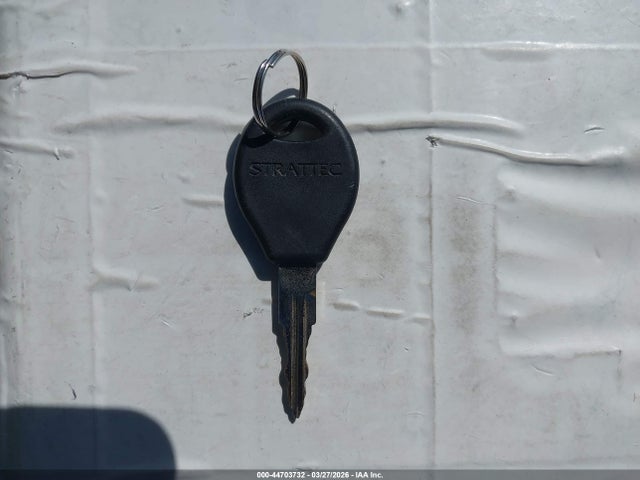 44703732 :رقم المزاد ، 1N6SD11S2SC468331 vin ، 1995 Nissan Truck E/xe مزاد بيع