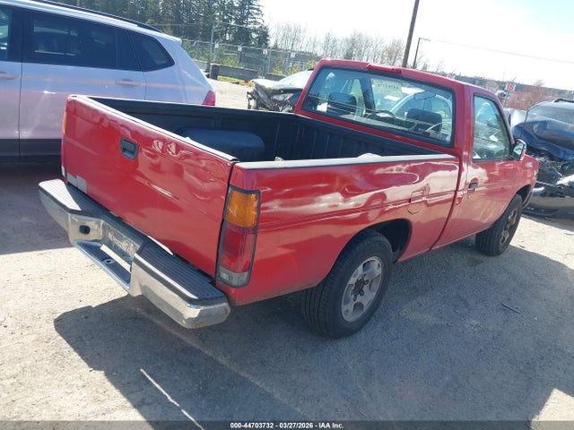 44703732 :رقم المزاد ، 1N6SD11S2SC468331 vin ، 1995 Nissan Truck E/xe مزاد بيع