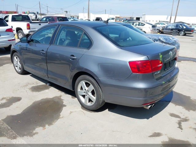 Продаж на аукціоні авто 2011 Volkswagen Jetta 2.0l Tdi, vin: 3VWLL7AJ2BM129763, номер лоту: 44703763