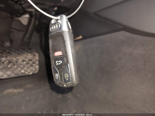 2017 Audi A4 2.0t Premium მანქანა იყიდება აუქციონზე, vin: WAUENAF45HN058947, აუქციონის ნომერი: 44703777