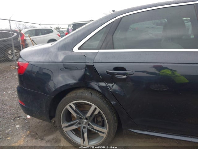 2017 Audi A4 2.0t Premium მანქანა იყიდება აუქციონზე, vin: WAUENAF45HN058947, აუქციონის ნომერი: 44703777