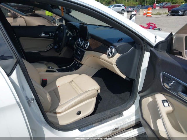 Продажа на аукционе авто 2018 Mercedes-benz Cla 250, vin: WDDSJ4EB2JN679383, номер лота: 44703778
