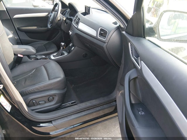 44703782 :رقم المزاد ، WA1EFCFS8FR000714 vin ، 2015 Audi Q3 2.0t Premium Plus مزاد بيع