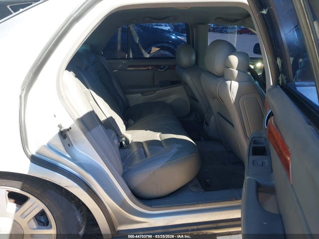 44703798 :رقم المزاد ، 1G6KD54Y53U277530 vin ، 2003 Cadillac Deville Standard مزاد بيع