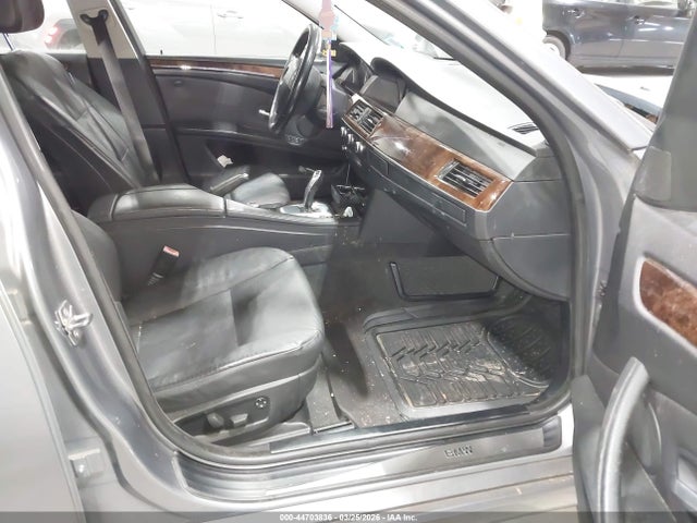 44703836 :رقم المزاد ، WBANV9C53AC391712 vin ، 2010 Bmw 535i Xdrive مزاد بيع