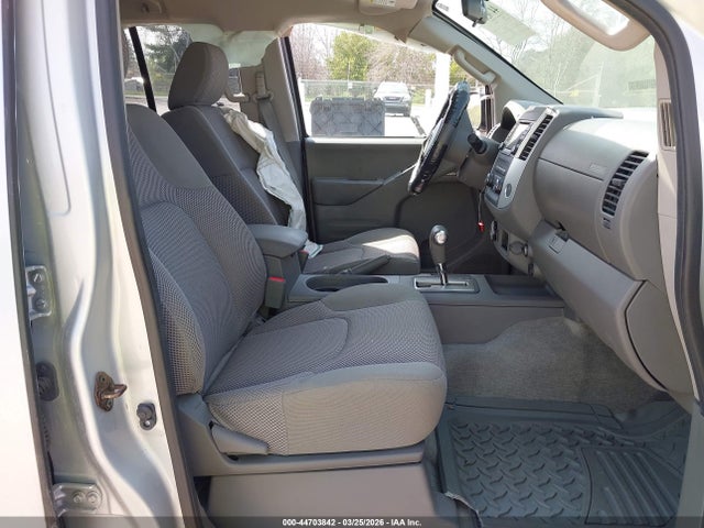 1N6AD0ER9FN742504 Nissan Frontier Sv