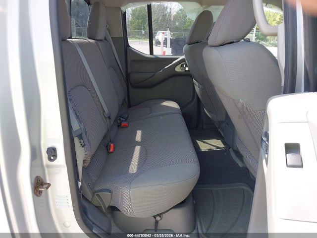 1N6AD0ER9FN742504 Nissan Frontier Sv