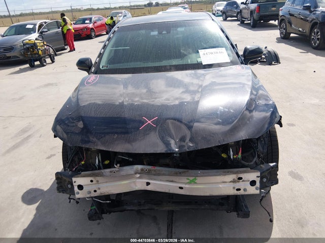 4T1B11HK6JU571824 Toyota CAMRY SE