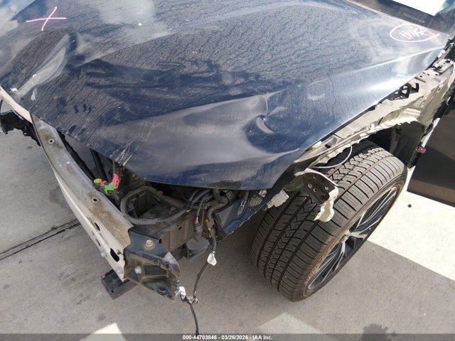 4T1B11HK6JU571824 Toyota CAMRY SE