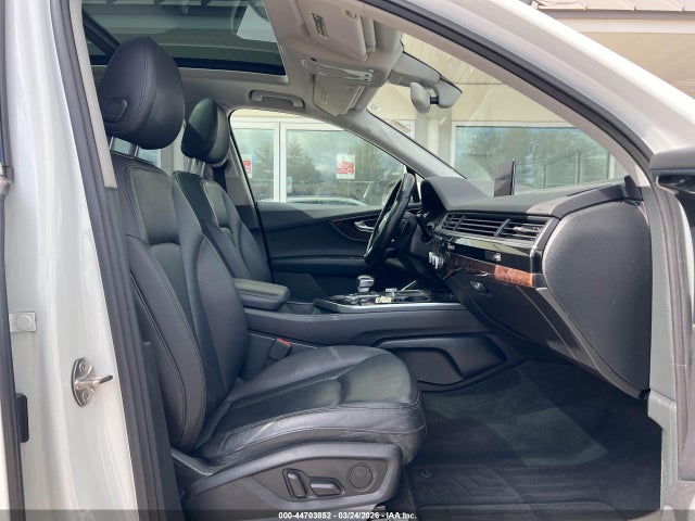 2017 AUDI Q7 WA1LAAF70HD011891 Photo 4