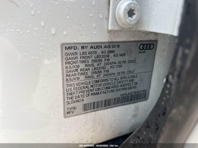 2017 AUDI Q7 WA1LAAF70HD011891 Photo 8