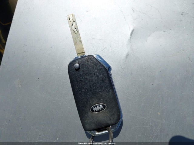 2021 KIA SELTOS KNDEU2AA1M7225814 Photo 10