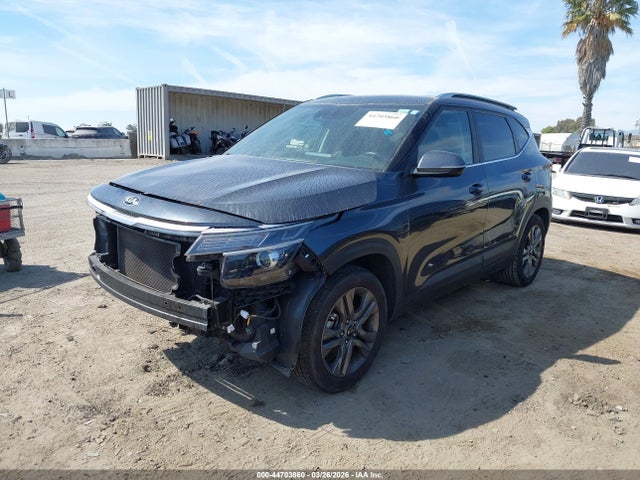 2021 KIA SELTOS KNDEU2AA1M7225814 Photo 1