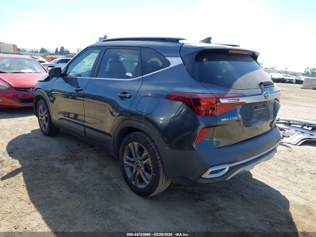 2021 KIA SELTOS KNDEU2AA1M7225814 Photo 2