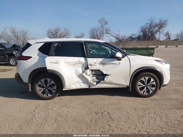 5N1BT3BB5NC684805 Nissan Rogue Sv Intelligent Awd
