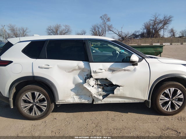 5N1BT3BB5NC684805 Nissan Rogue Sv Intelligent Awd