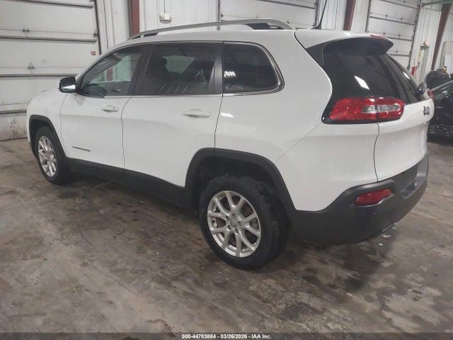 44703884 :رقم المزاد ، 1C4PJLCB4HW574345 vin ، 2017 Jeep Cherokee Latitude Fwd مزاد بيع