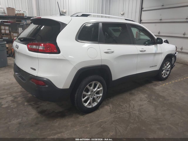 44703884 :رقم المزاد ، 1C4PJLCB4HW574345 vin ، 2017 Jeep Cherokee Latitude Fwd مزاد بيع