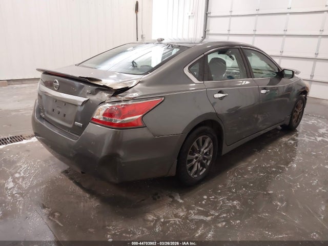 2015 Nissan Altima 2.5 S მანქანა იყიდება აუქციონზე, vin: 1N4AL3APXFN900091, აუქციონის ნომერი: 44703902