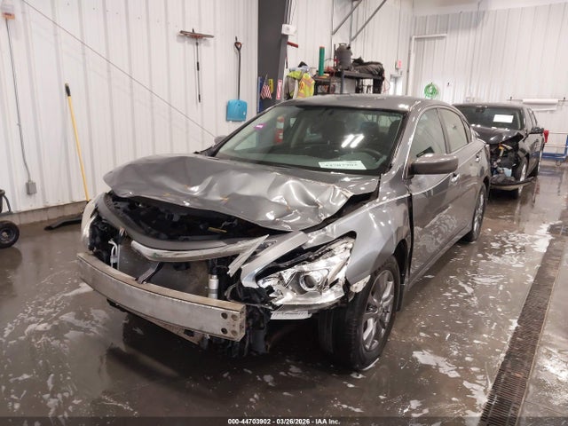2015 Nissan Altima 2.5 S მანქანა იყიდება აუქციონზე, vin: 1N4AL3APXFN900091, აუქციონის ნომერი: 44703902