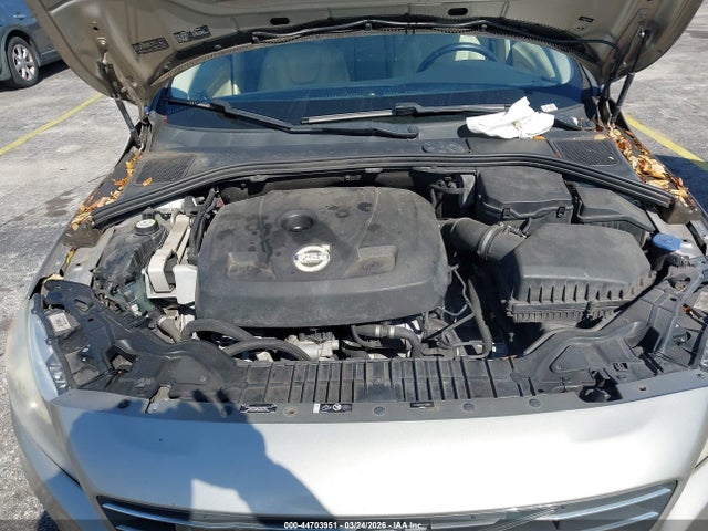 2015 VOLVO S60 YV140MFD2F1318850 Photo 9