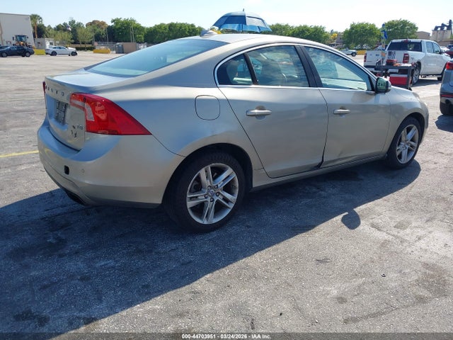2015 VOLVO S60 YV140MFD2F1318850 Photo 3