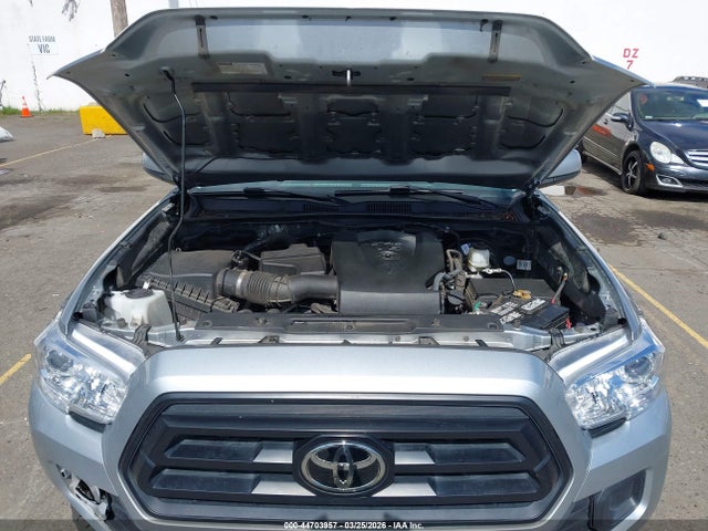 Auction sale of the 2022 Toyota Tacoma Sr V6, vin: 3TMCZ5AN6NM528902, lot number: 44703957