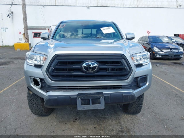 Auction sale of the 2022 Toyota Tacoma Sr V6, vin: 3TMCZ5AN6NM528902, lot number: 44703957