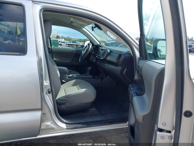 Auction sale of the 2022 Toyota Tacoma Sr V6, vin: 3TMCZ5AN6NM528902, lot number: 44703957