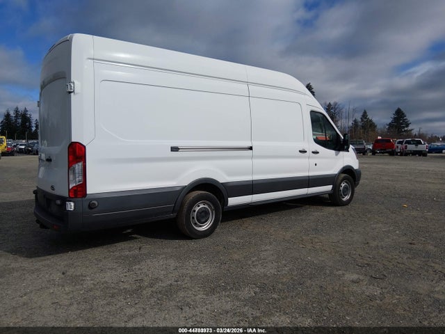 1FTYR3XM8HKB26528 Ford Transit-250