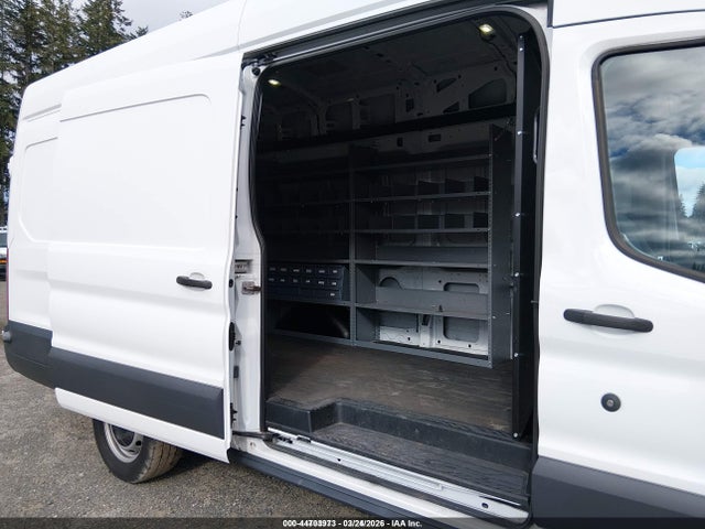 1FTYR3XM8HKB26528 Ford Transit-250