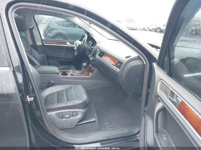 2013 VOLKSWAGEN TOUAREG WVGEP9BP8DD003366 Photo 4