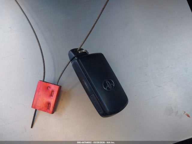 JTDZN3EU4HJ057801 Toyota Prius V Four