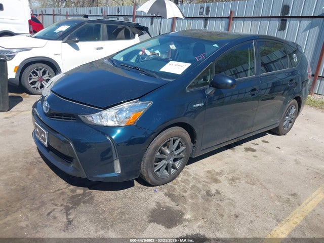 JTDZN3EU4HJ057801 Toyota Prius V Four