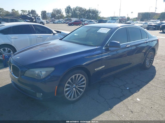 2011 BMW 740I WBAKA4C53BC613233 Photo 1