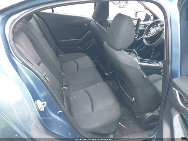 Продаж на аукціоні авто 2018 Mazda Mazda3 Sport, vin: 3MZBN1U76JM172553, номер лоту: 44704025