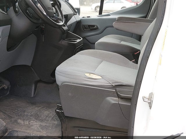 1FTYR3XM2HKB27951 Ford Transit-250