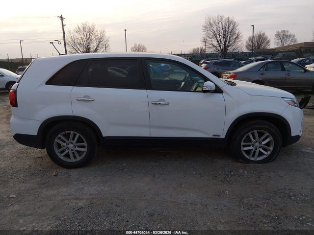 5XYKTCA61EG546098 KIA SORENTO LX