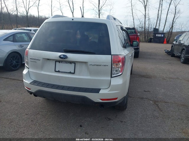 2013 SUBARU FORESTER JF2SHAGC1DH409379 Photo 3